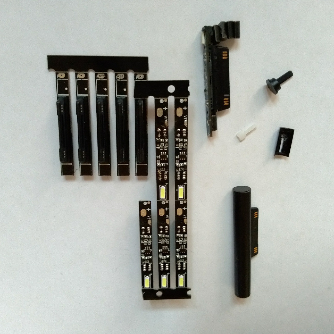 专供批发 磁性插头 微软平板连接器BOOK插头 surface充电器线插头示例图2