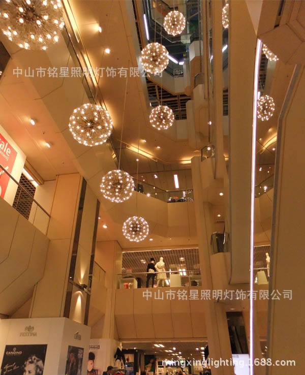 大型商场大厅新款仿真发光蒲公英球灯吊饰天井高空垂挂灯定制厂家示例图1