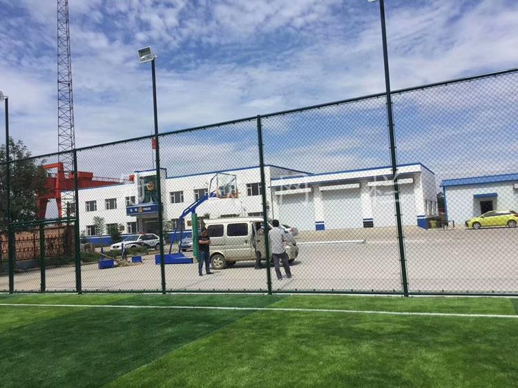篮球场围网 学校组装式4米高绿色体育场围网施工生产厂家示例图5