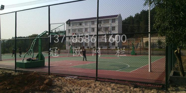 围网 4米高组装式喷塑篮球场足球场地金属围栏网护栏网生产厂家示例图14