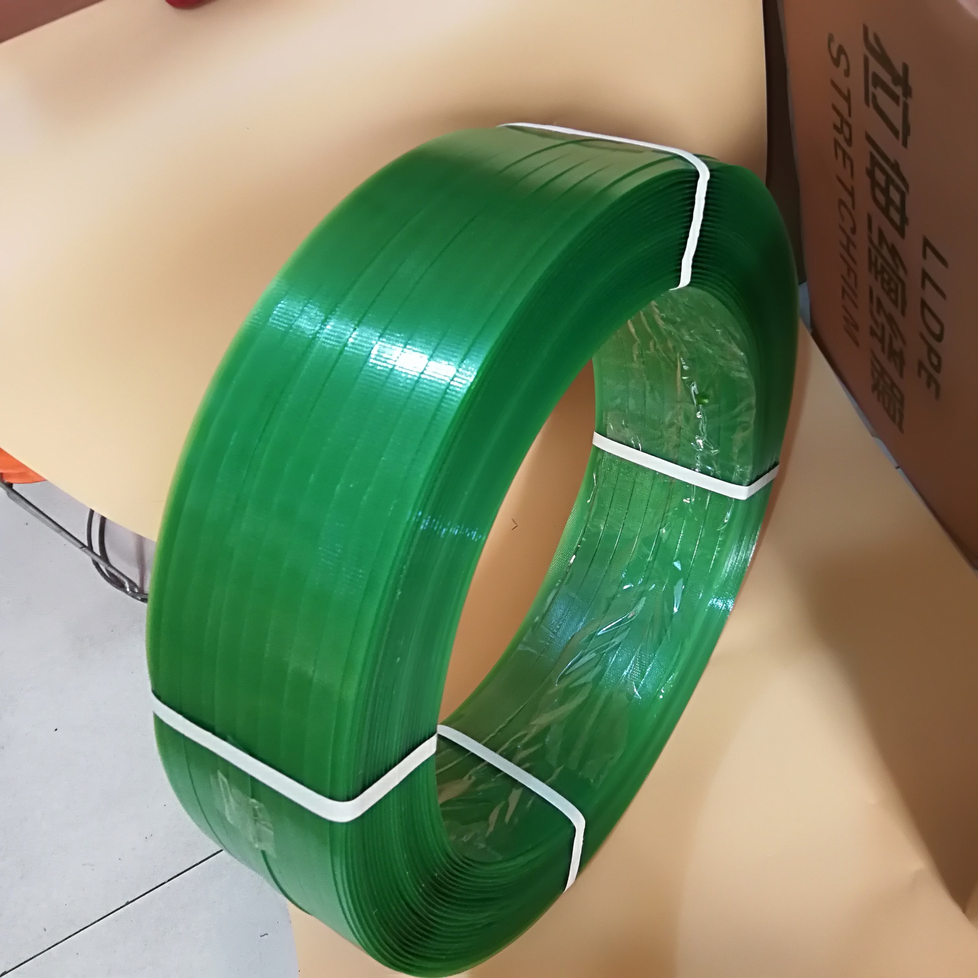 现货供应凯久1608PET透明塑钢打包带 绿色环保PET塑钢打包带批发示例图2