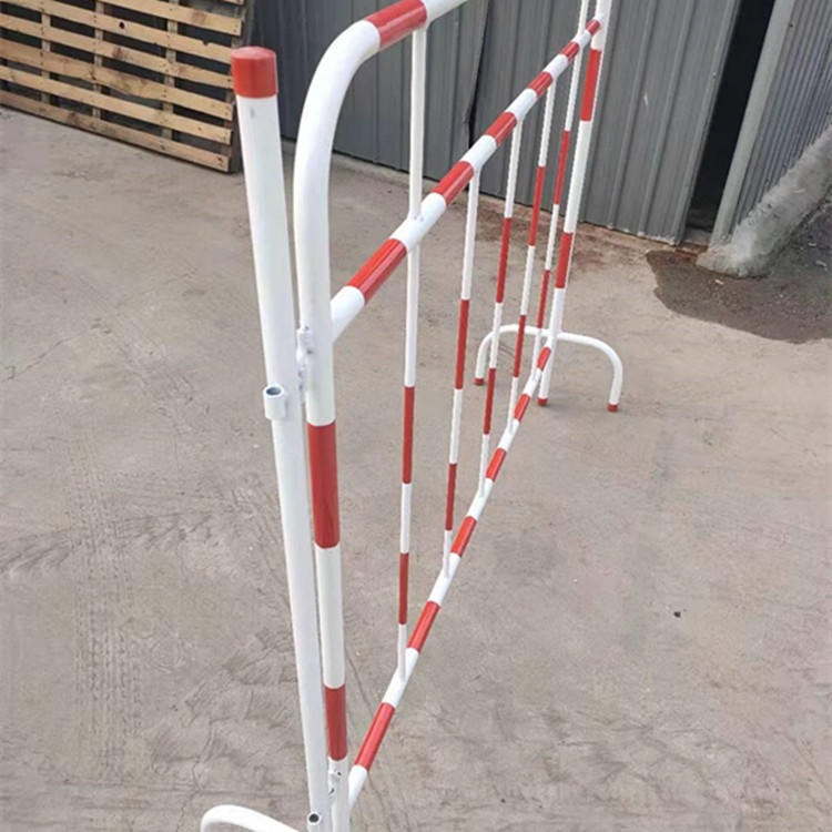 移动式铁马护栏一体立式护栏 WL-YW 英威施工护栏批发