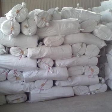 乌鲁木齐硅酸铝针刺毯正常出货厂家 80公斤硅酸铝纤维毡现货 90-120公斤硅酸铝针刺毯封闭阶段正常发货