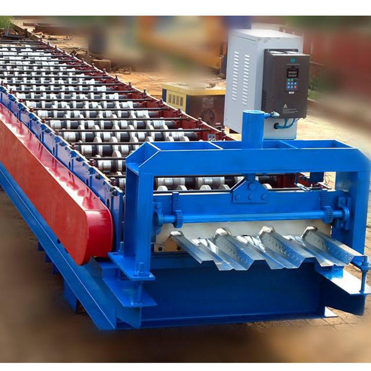 1200型集装箱板设备  彩钢压瓦机 集装箱角柱机设备  高速护栏成型机