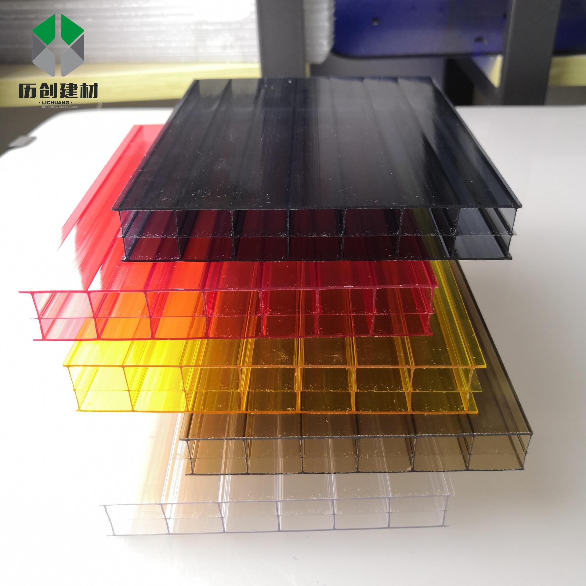 双层PC阳光板透明乳白雨棚大棚用聚碳酸酯14mm三层四层中空阳光板