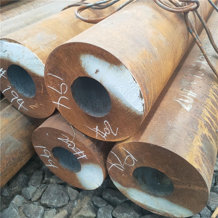 聊城20#无缝钢管生产厂家 规格齐全 流体碳素无缝钢管现货图片