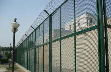 专业厂家监狱安全防护网，看守所围墙护栏网价格示例图7