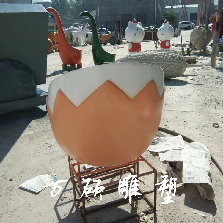 玻璃钢创意鸡蛋座椅 卡通彩蛋蛋壳恐龙蛋雕塑购物商场装饰摆件示例图5