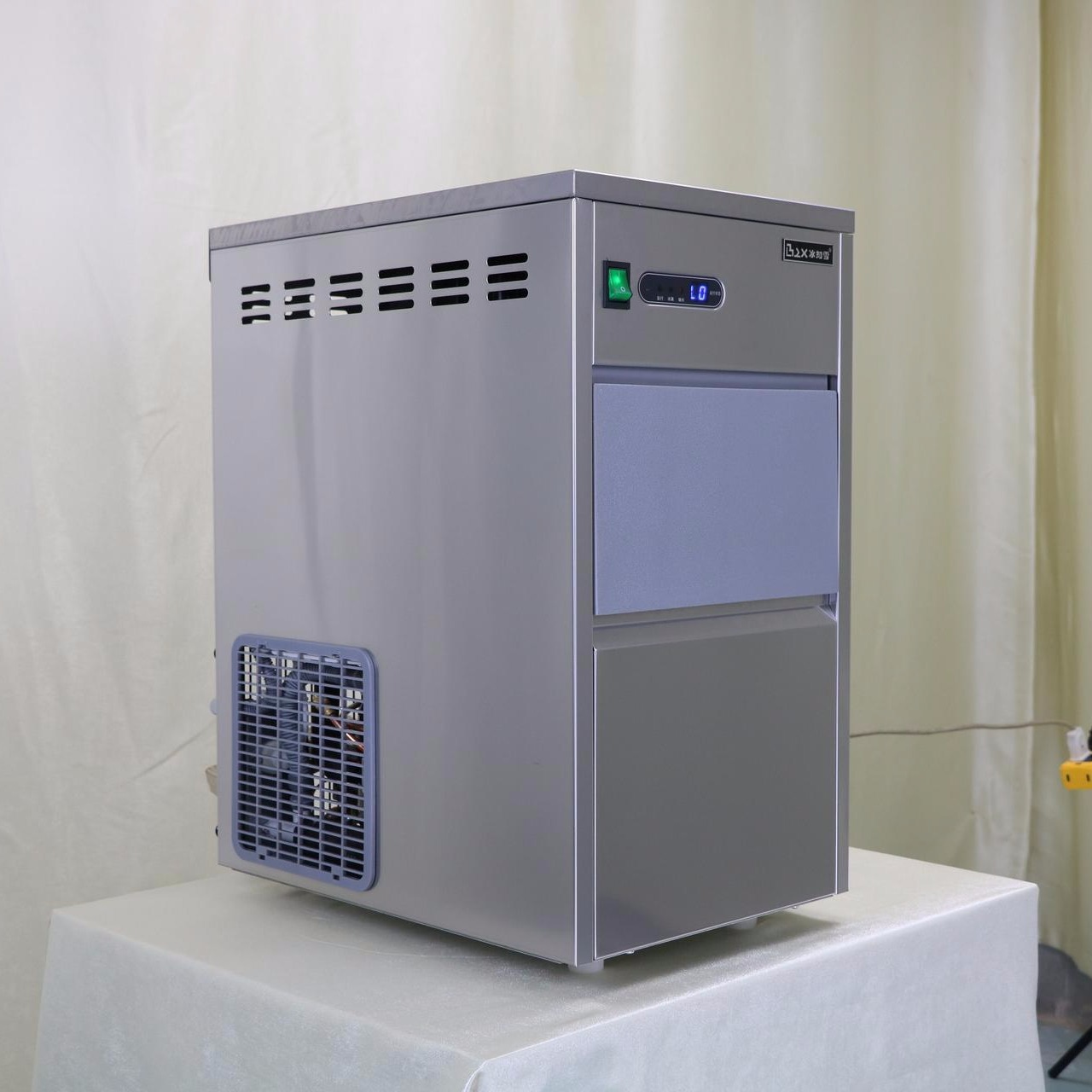 FMB40上海豫明雪花制冰机型实验室专用雪花制冰机、质量可靠、规格齐全、厂家直供图片
