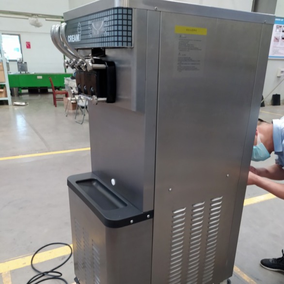 供应 东贝三相电冰淇淋机 CF8250冰淇淋机 大产量冰淇淋机