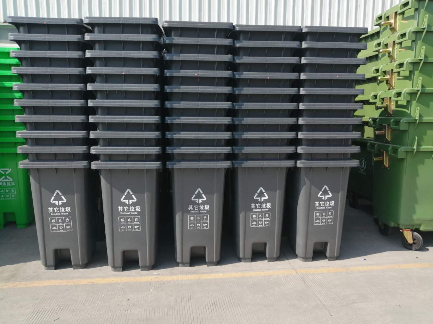 康定县120L240L加厚餐厨塑料垃圾桶 可挂车承重力强的厨余塑料垃圾桶