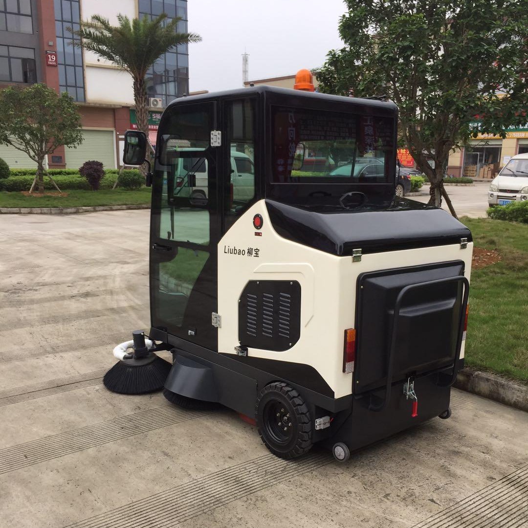 珠海全自动清扫车 LB-2000 柳宝驾驶式扫地车 广东电瓶扫地机 道路环卫清扫车