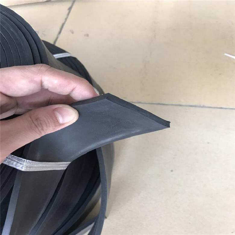吕梁  黑色耐磨橡胶垫片  三元乙丙橡胶厂家 行业专业制造型号齐全