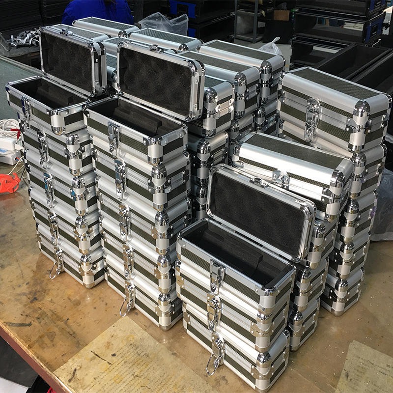 LED铝合金箱厂家直销 圆角铝合金箱定制 仪器设备箱生产 铝箱加工找三峰铝箱厂