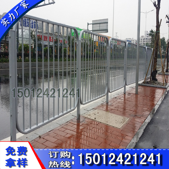 市政护栏网标准规格 河源非人行道隔离栅包安装 广州甲型护栏示例图6