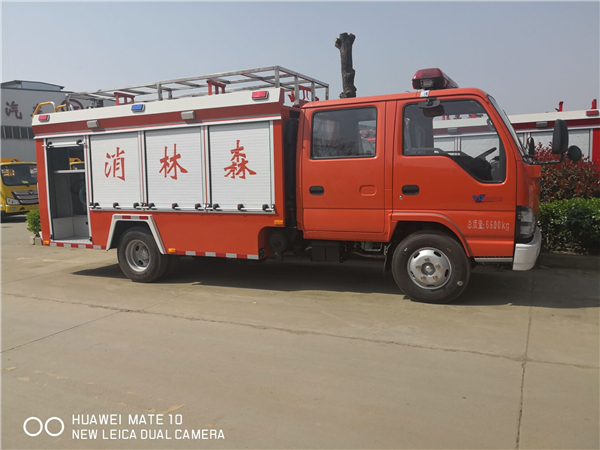 五十铃2吨水罐消防庆铃2吨森林消防车 (21).jpg