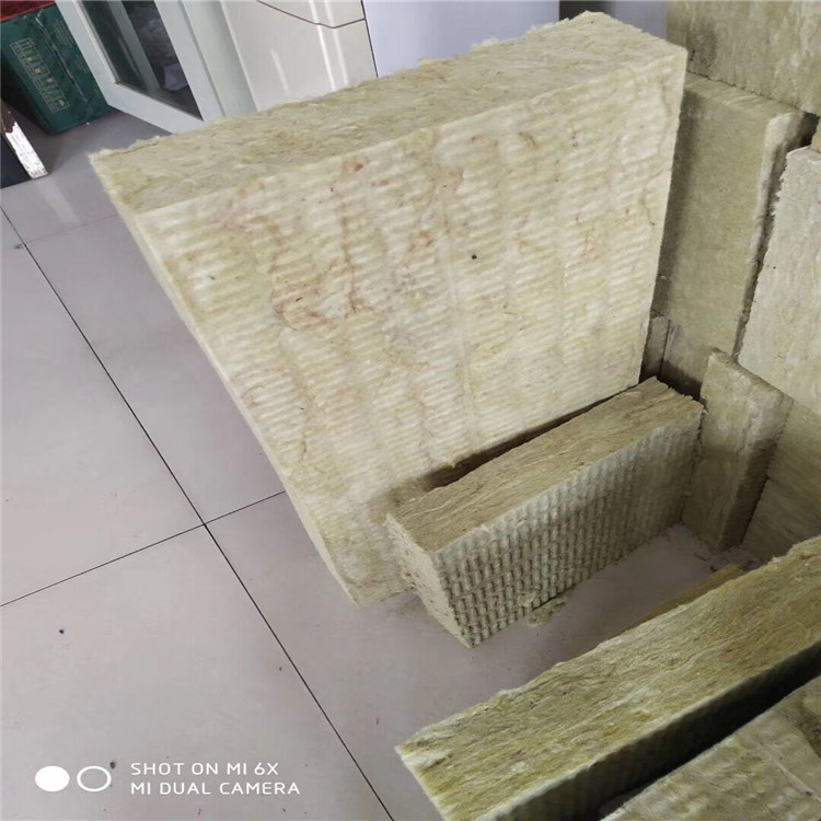 岩棉板生产厂家 岩棉保温板 岩棉复合板 犇腾建材