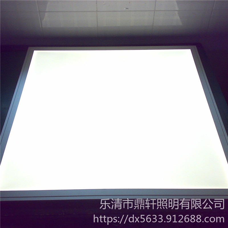 鼎轩照明 GFD5165-GT45嵌入式LED灯具 办公室会议室面板灯48W平板灯图片