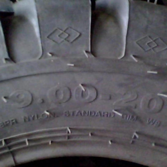 鸿鑫宇900-20 G2/L2花纹装载机推土机轮胎   三包轮胎型号 两头忙铲车轮胎图片