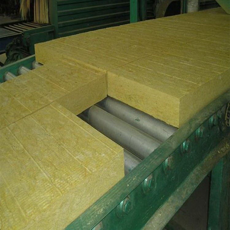 高强度国标岩棉板屋面防水耐高温岩棉保温板厂家热卖