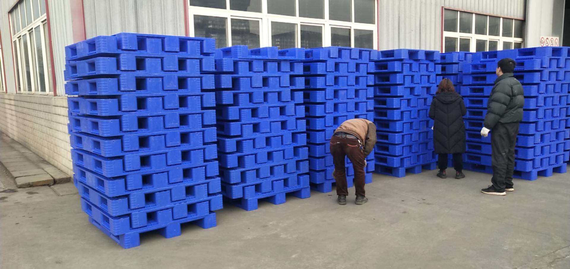 息烽县1210网格川字塑料托盘 堆码塑料托盘塑胶卡板生产厂家