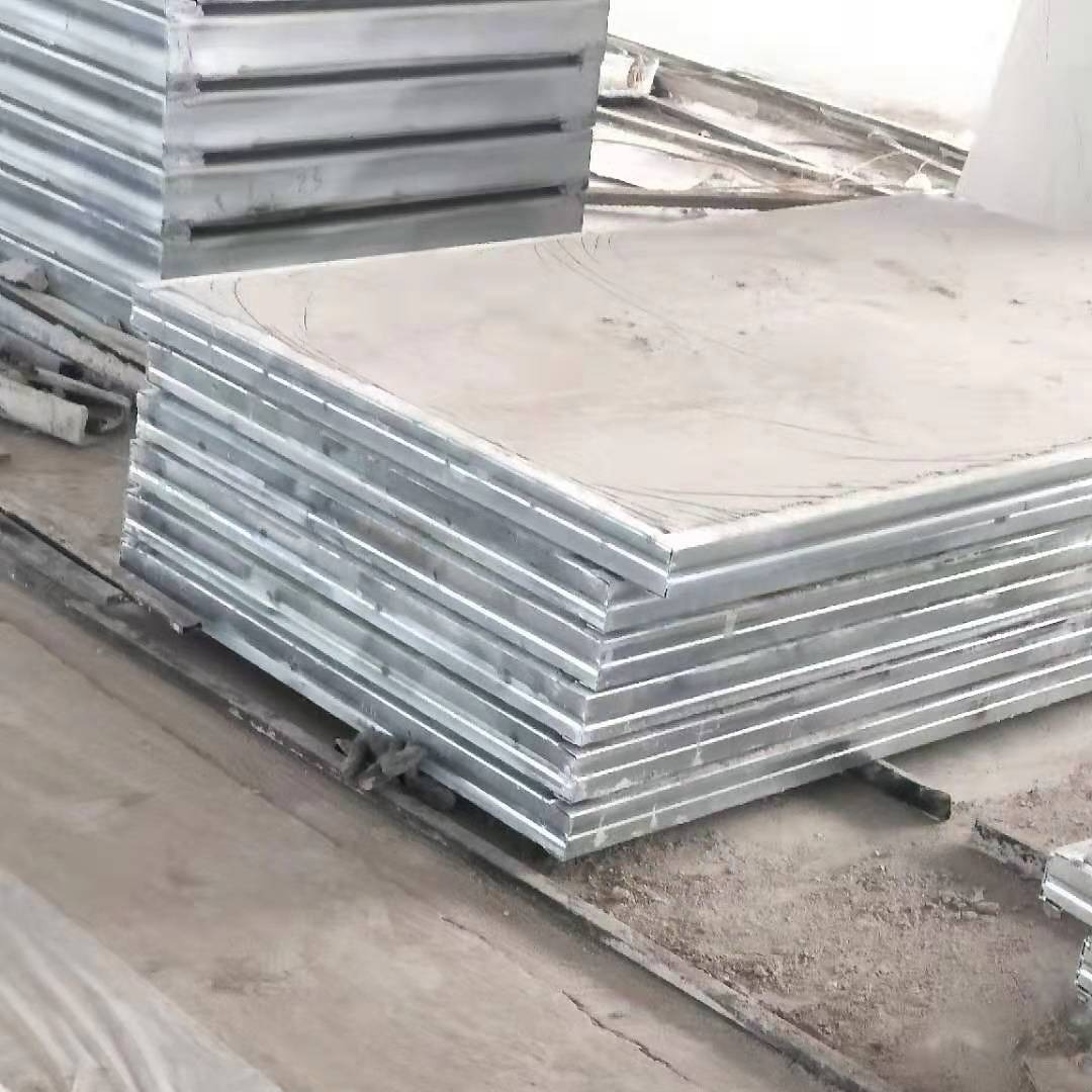 钢骨架轻型板厂家 钢骨架轻型屋面板价格 实在  天基板厂家
