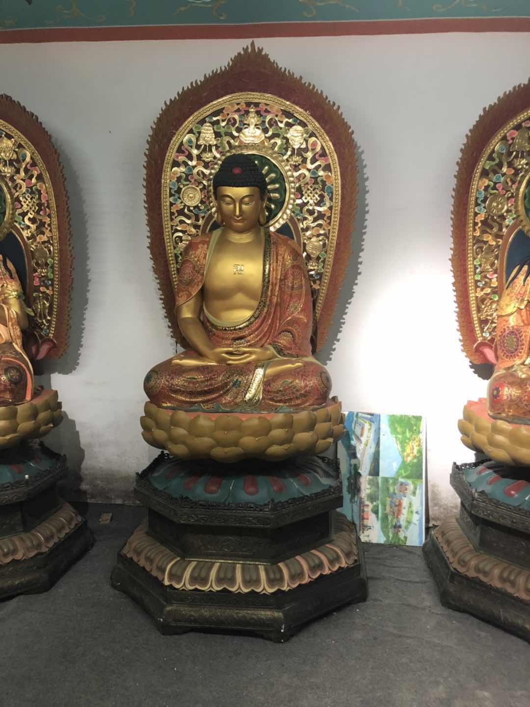 佛像 本厂专业铸造精品站像西方三圣佛像 极彩西方三圣佛像 彩绘西方三圣菩萨
