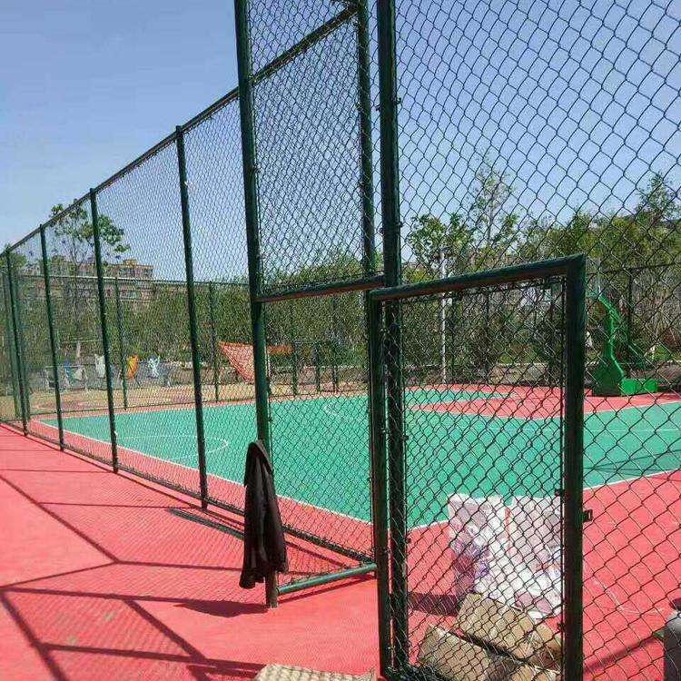 太原篮球场围网一平米价格   生产定制型网球场围网  迅鹰球场围网尺寸定制
