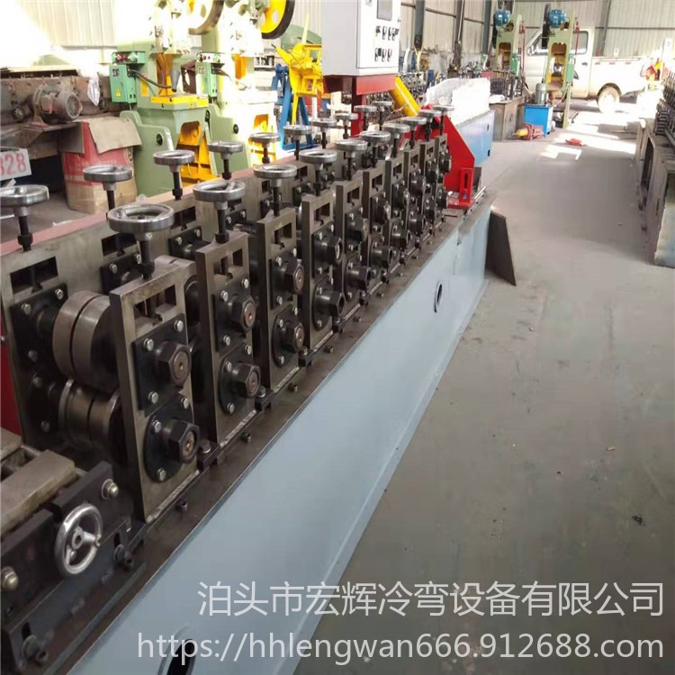 沧州轻钢龙骨设备生产厂家 轻钢龙骨机器价格 天地龙骨机