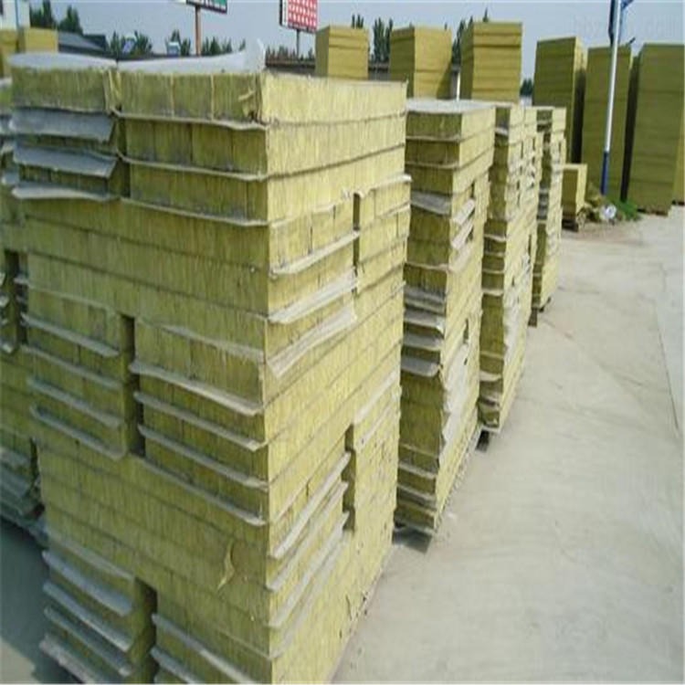 大量生产岩棉复合板 外墙岩棉复合板每立方价格