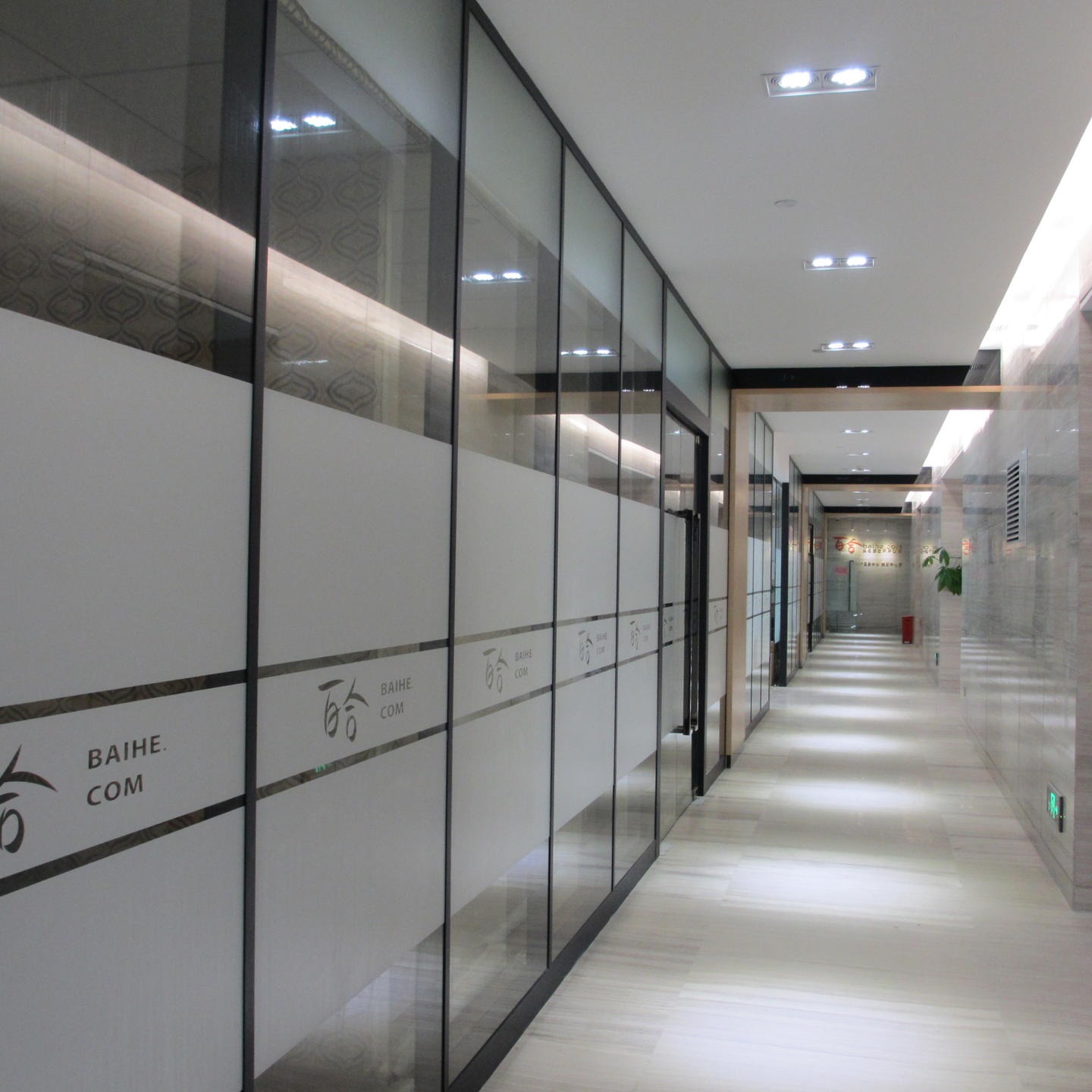深圳办公室隔断 玻璃隔断 中空玻璃百叶 高隔断厂家包安装上门维修