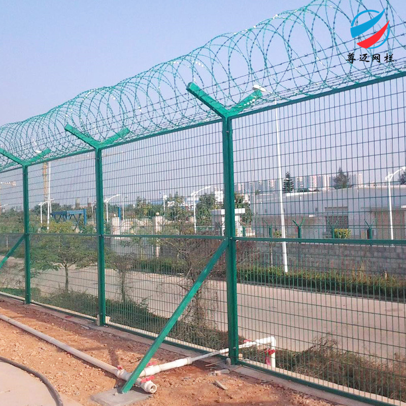 广东监狱隔离栅 尊迈机场框架护栏网 机场监狱护栏网 三角折弯护栏厂家