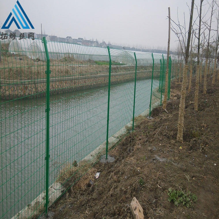拓耀厂家供应，鱼塘绿色围墙网，园林护栏网