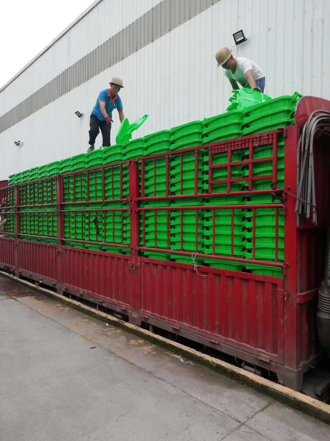 稻城县A120L加厚塑料垃圾桶可挂车承重力强的环卫塑料垃圾桶厂家