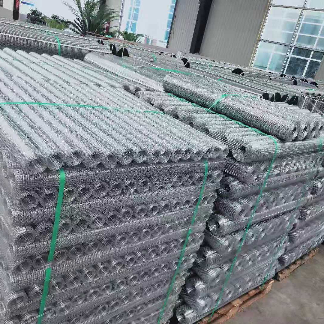 龙润供应电焊网 提供养殖电焊网加工与定制  厂家直销