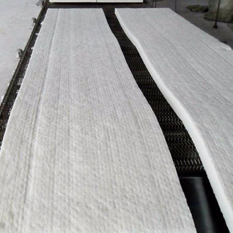 硅酸铝纤维毯性能稳定 ,硅酸铝针刺毯专业针刺设备, 文昌专业生产厂家直销 质量放心 货源充足发货及时
