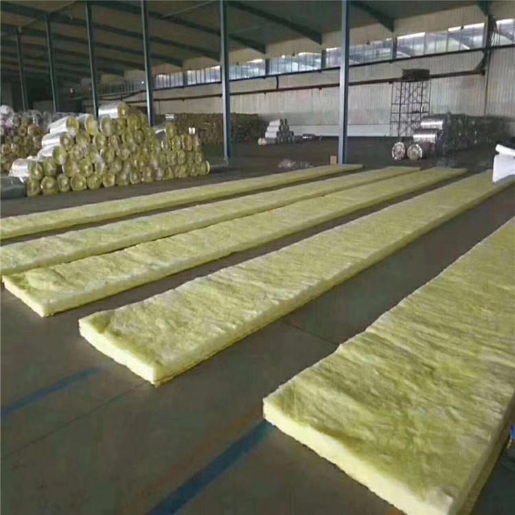 鑫达美裕供应抽真空玻璃棉卷毡 玻璃棉板 优质国标建筑玻璃棉制品量大从优