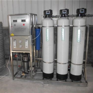 唐山 汽车玻璃水设备 天津宾馆锅炉软化水设备 纯净水设备生产厂家   车用尿素生产设备