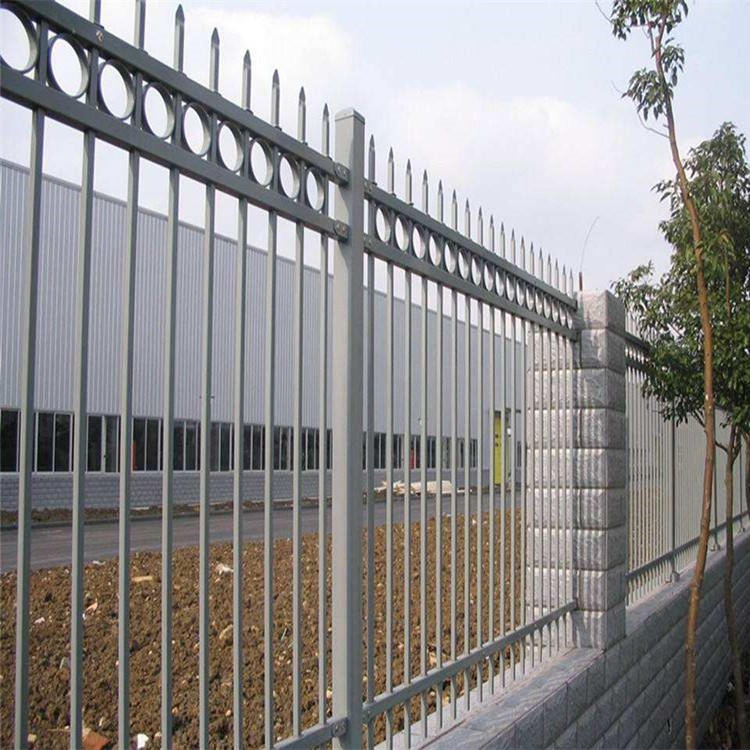 工厂围墙栏杆 厂区铁艺围栏 喷塑工厂铁艺锌钢护栏 德兰品质供应