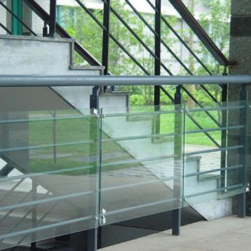 建筑工程别墅楼梯护栏 玻璃栏杆 玻璃楼梯 工厂直销