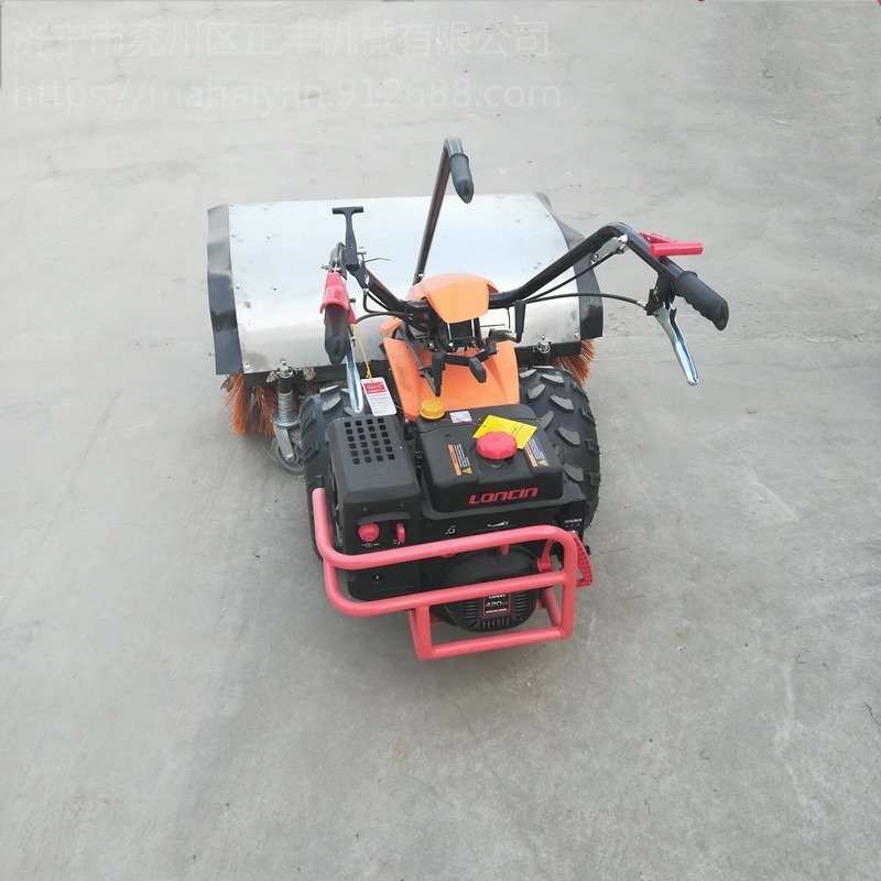 清雪机 手推式扫雪机 汽油款方便操作的路面清雪设备