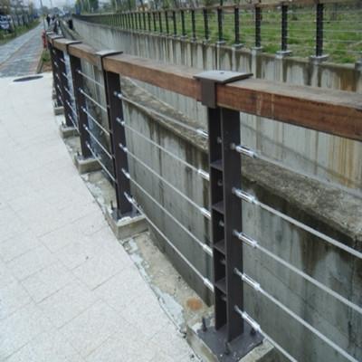 不锈钢桥梁栏杆道路防撞栏杆道路防撞护栏山东运尔祥