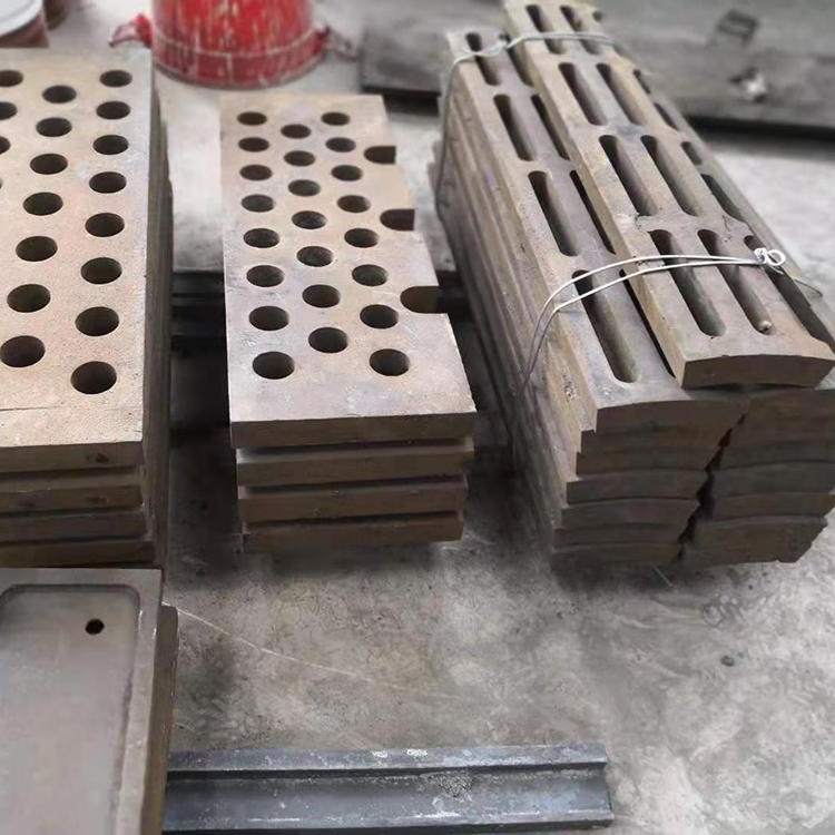 制沙机配件 宇安机械 制沙机耐磨配件 出料筛板 打砂机锤头 异形铸钢铸铁件