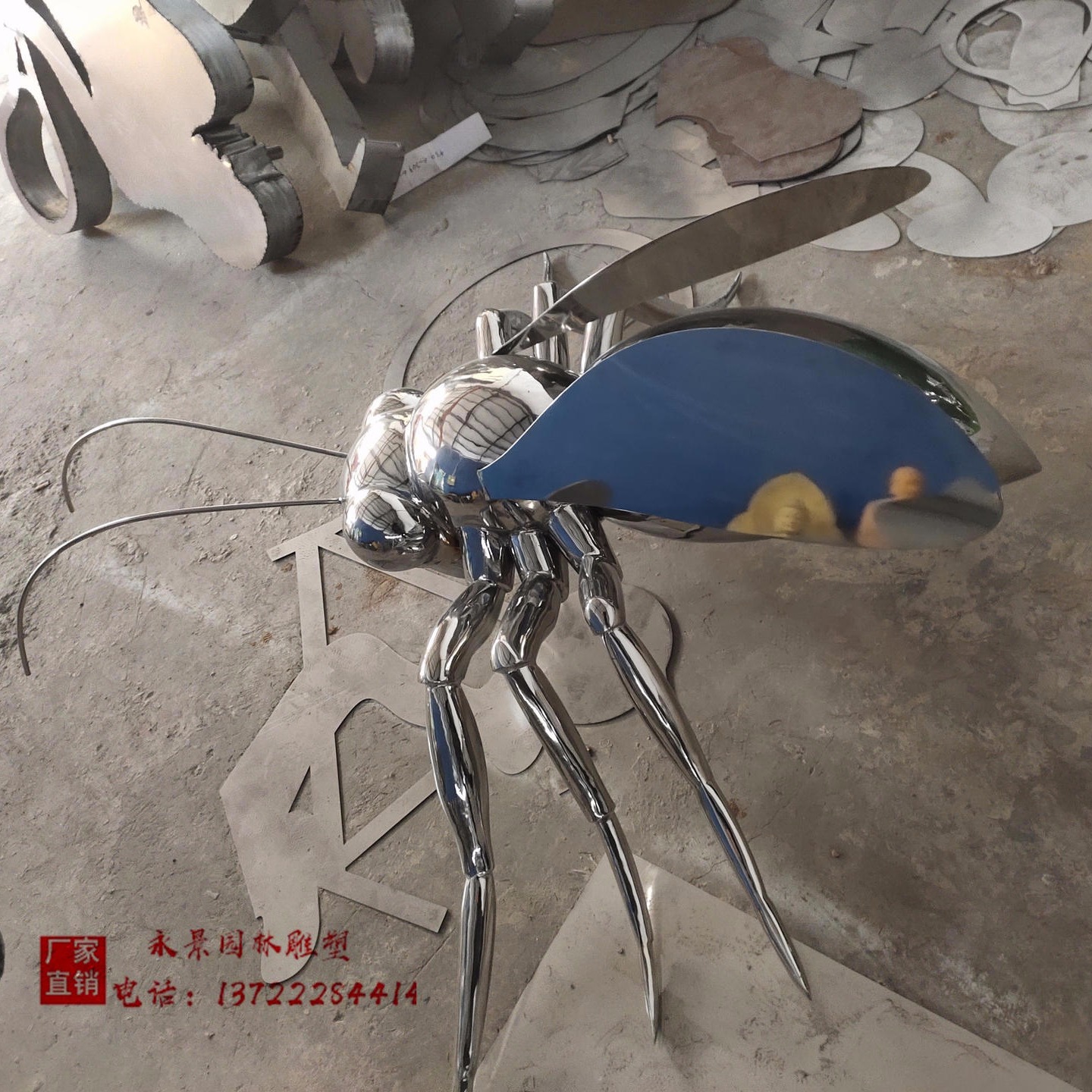 不锈钢昆虫雕塑   镜面蝗虫不锈钢雕塑 永景园林雕塑