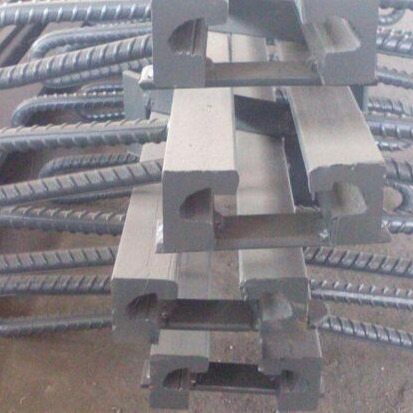 SSFB梳齿型桥梁伸缩缝 异型钢单缝式伸缩缝 组合式桥梁橡胶伸缩缝图片