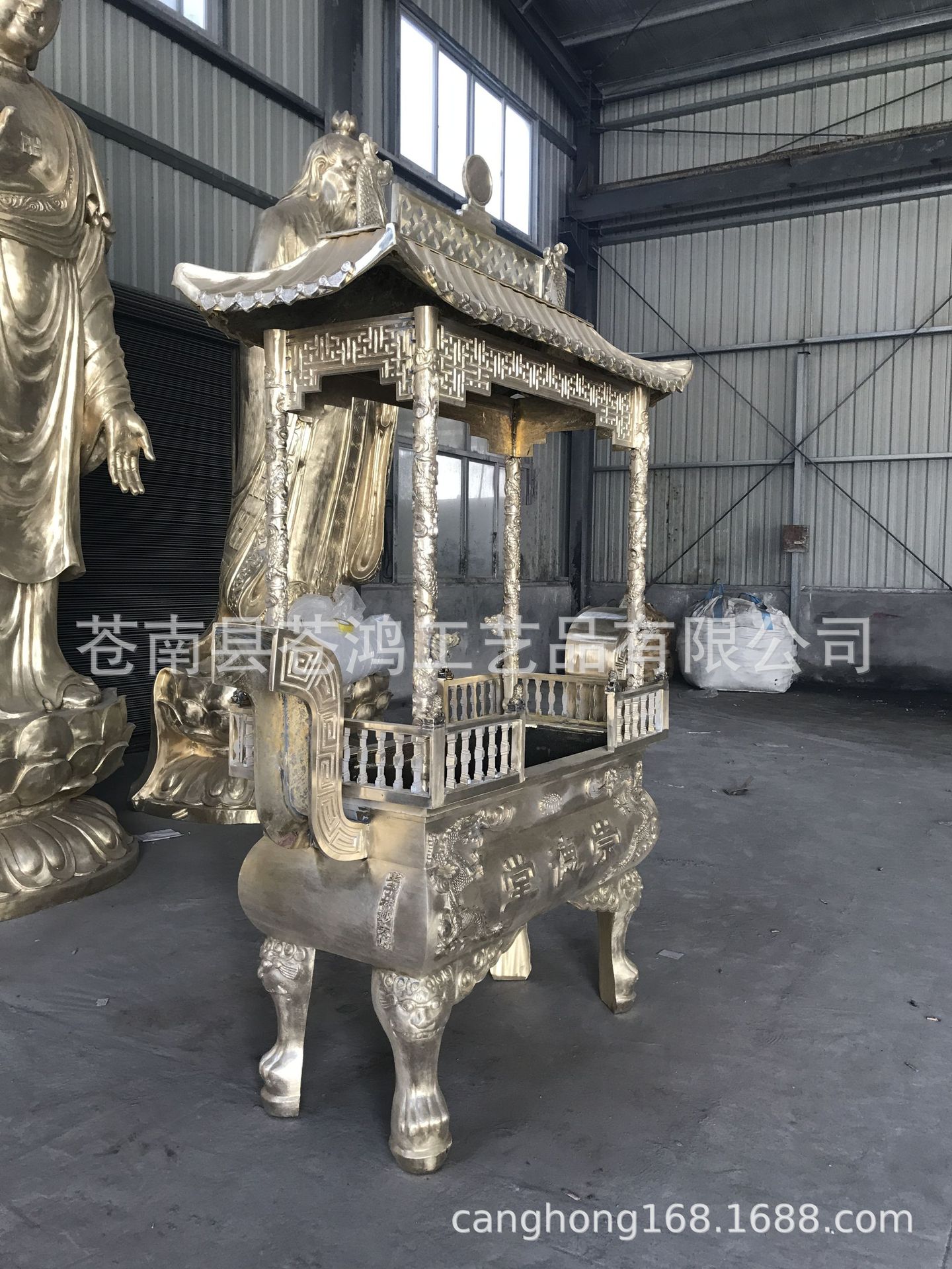温州铸造厂 厂家定做长方形黄铜铸造大香炉 纯铜室外铜香炉示例图4