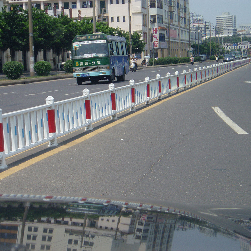 供应道路隔离防撞栏杆 马路围栏 pvc交通市政护栏 可定制加工示例图15