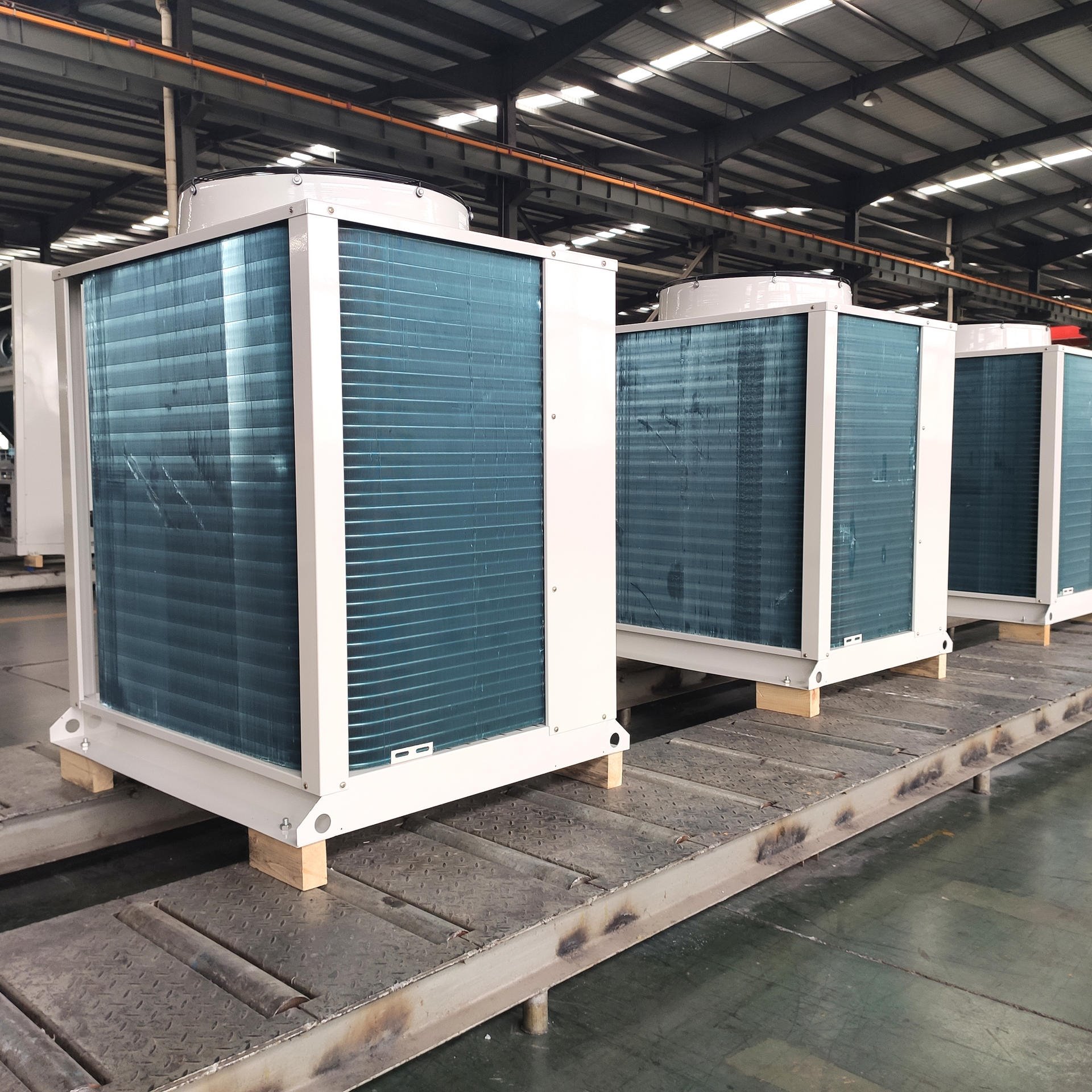 非标生产低温空气能 圣材商用制冷取暖用空调设备低温空气能取暖设备10匹图片