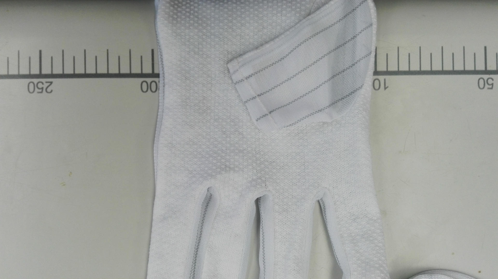 供应高品质  防静电棉毛点塑  防滑  断指手套示例图6