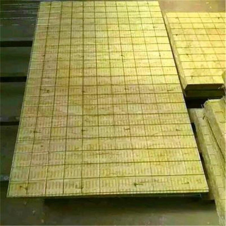 插丝岩棉复合板 防火岩棉复合板 憎水岩棉复合板价格